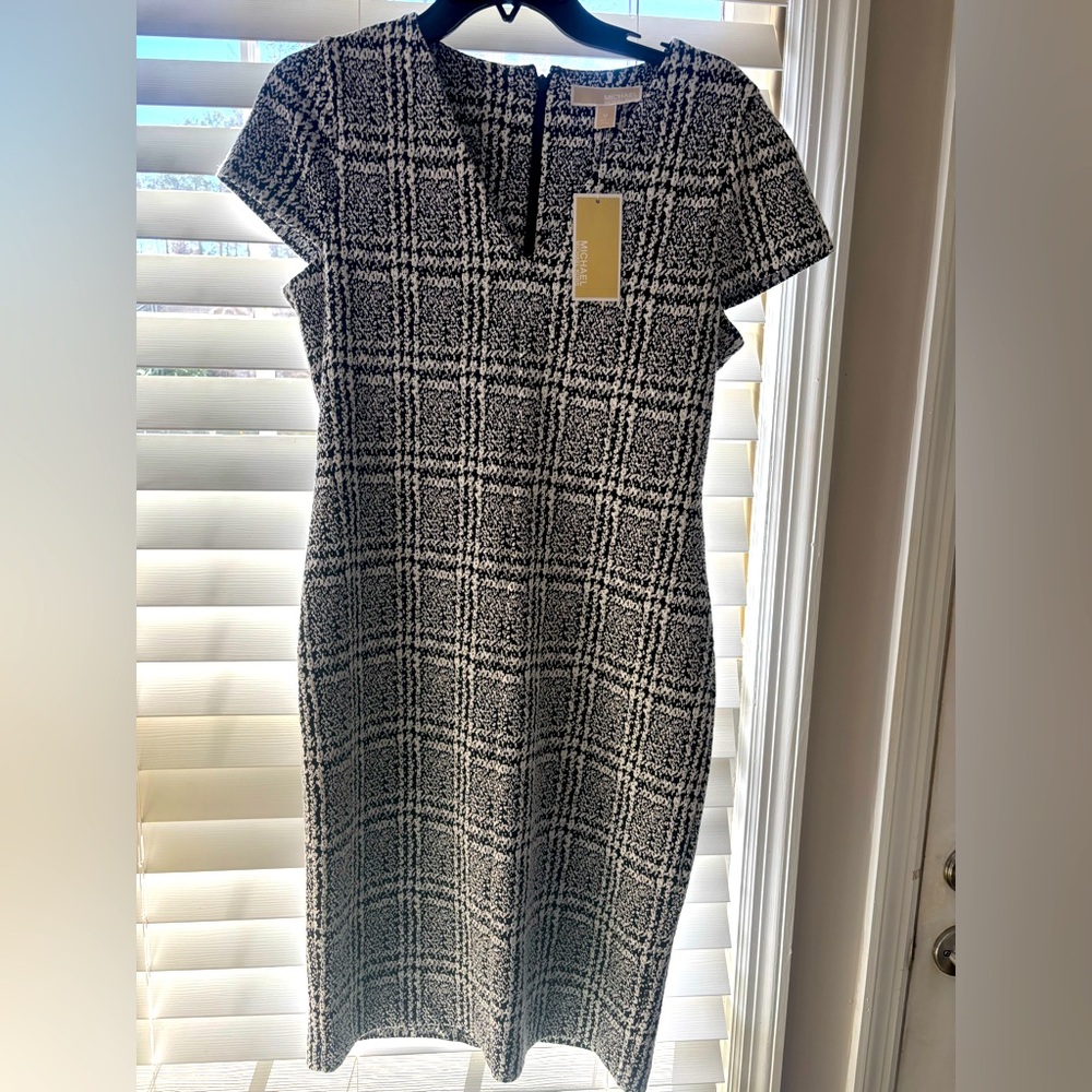 Michael Kors Black and White Short Sleeve Dress
